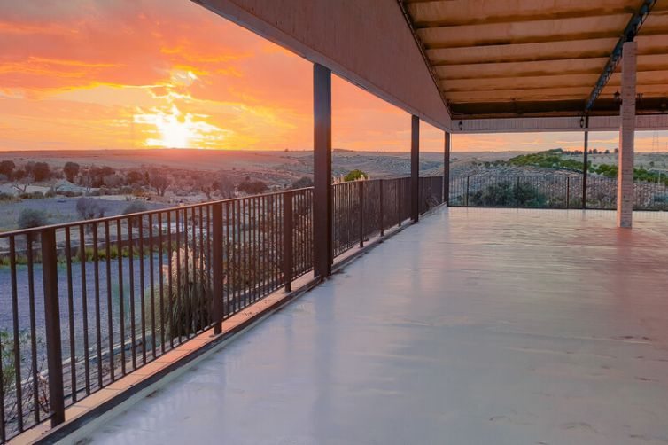 casa-salon-puestasol